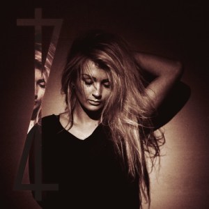 artworks-000168653243-v344g8-t500x500